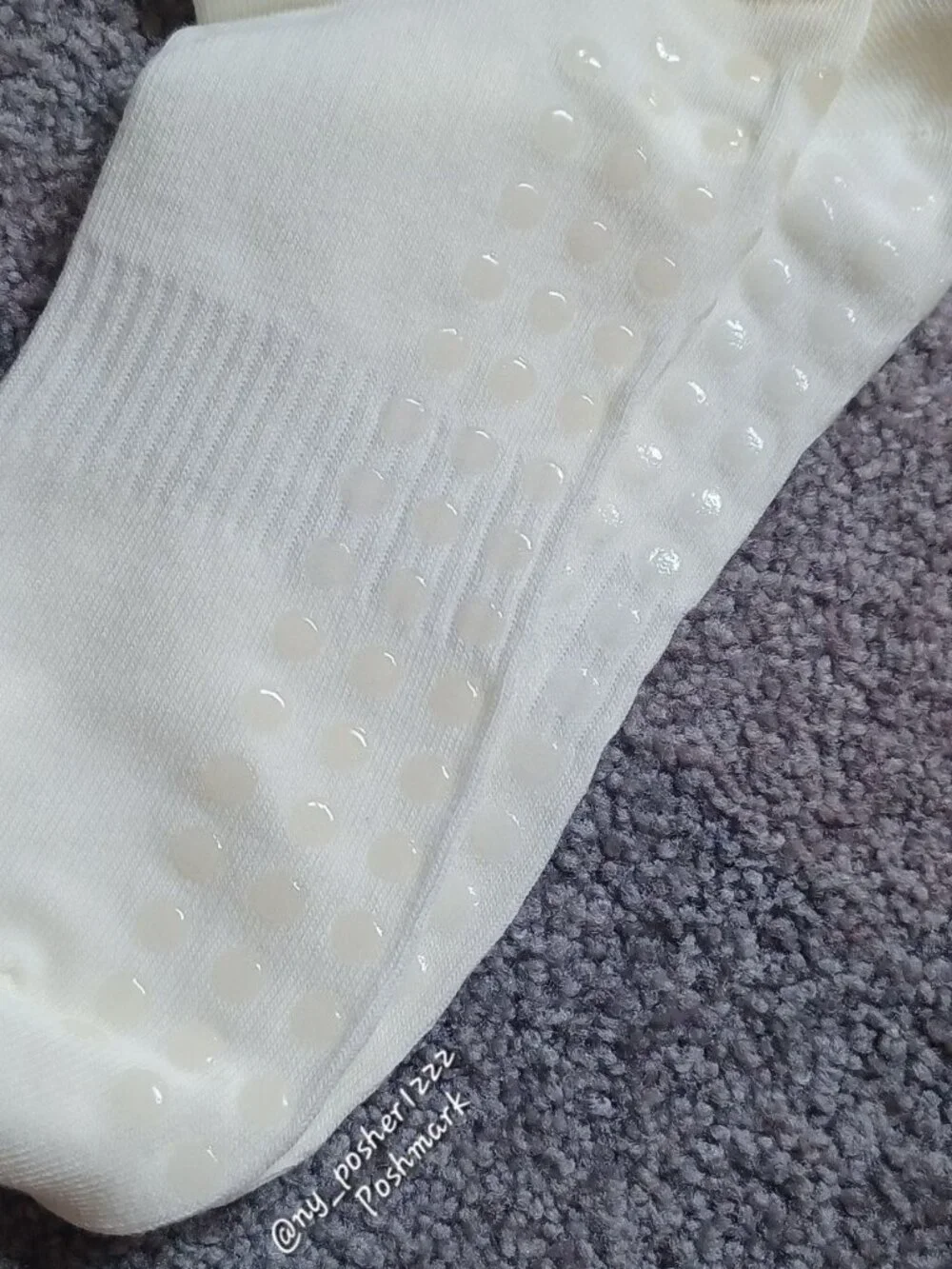 𝙿𝚁𝙾𝚄𝙳 𝚃𝙾 𝙱𝙴 𝙰𝙽 𝐀𝐌𝐄𝐑𝐈𝐂𝐀𝐍 American Flag/Eagle Crew Socks White